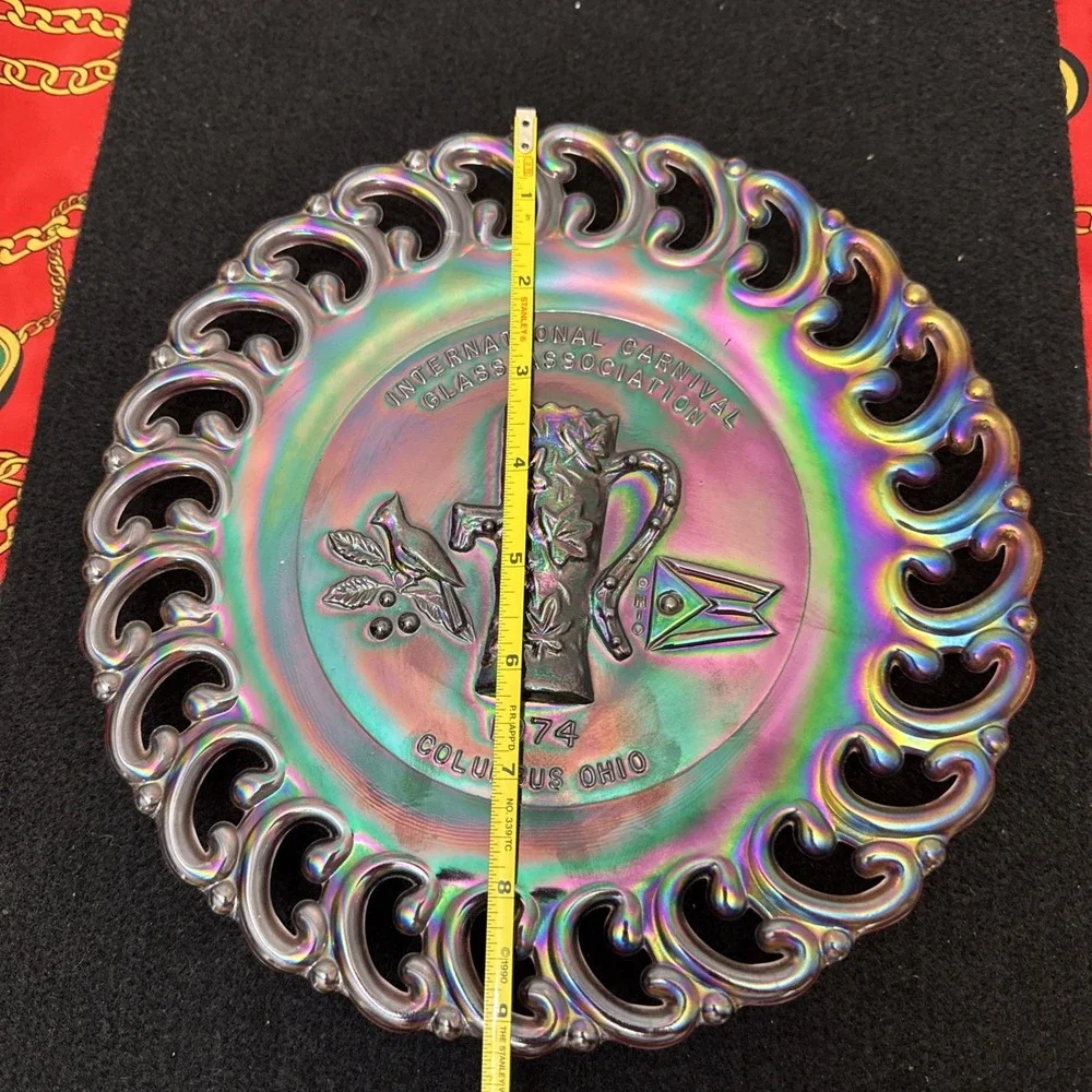 L.E. Smith Amethyst Carnival International Carnival Glass Association Plate 1974